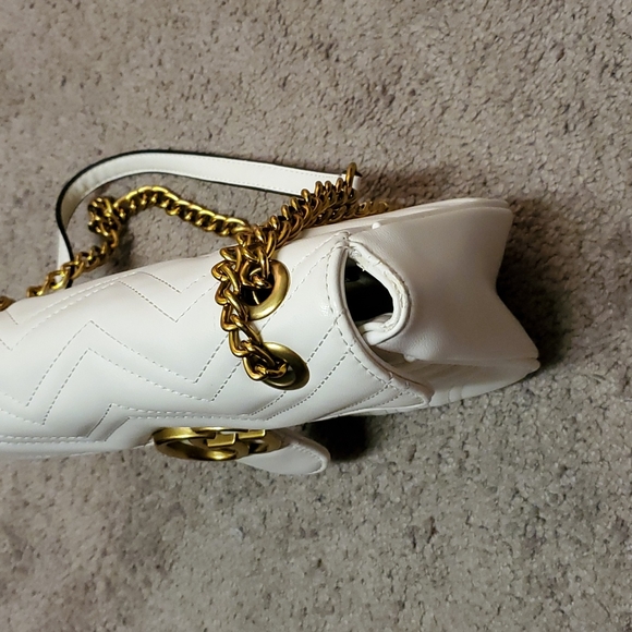 White and gold bag- read description - Picture 4 of 6